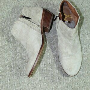 Sam Edelman Petty Suede Ankle Boots Size 8m Taupe Great Condition Gently Worn